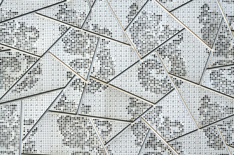 Leaders Build Jigsaws — Fueled by a Larger Picture!